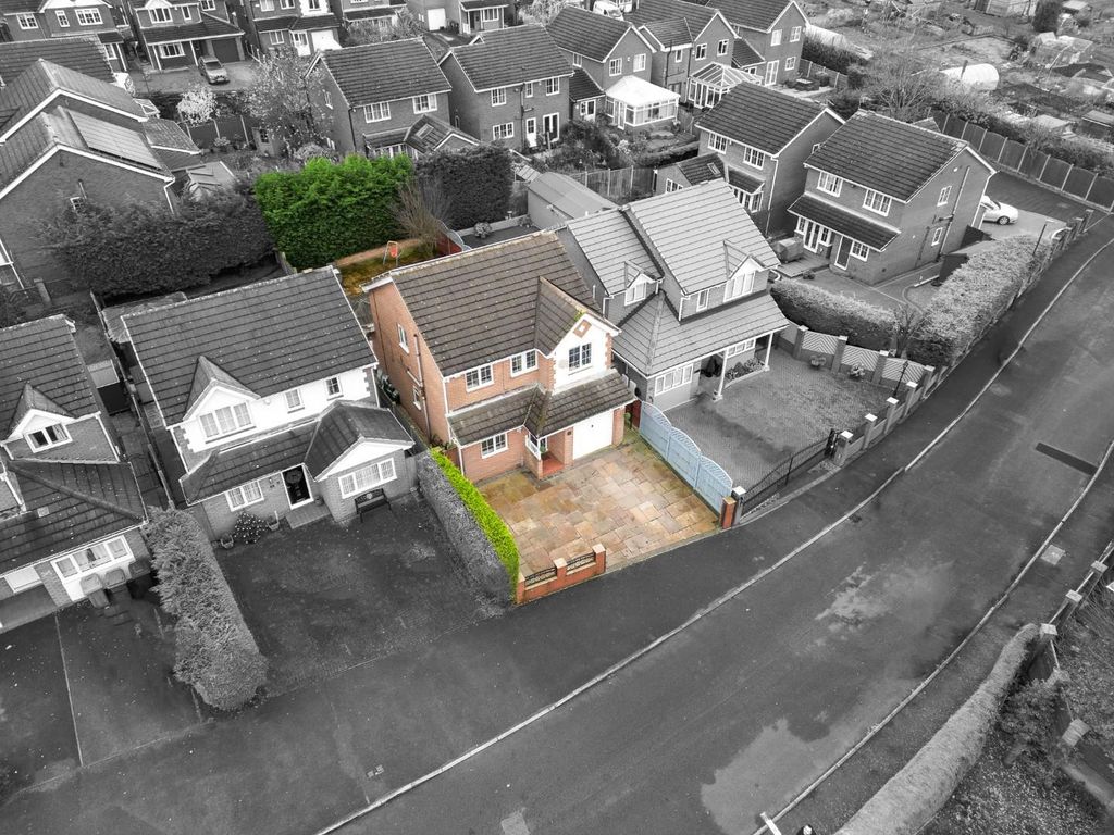 4 bed detached house for sale in Hambleton Avenue, North Wingfield
