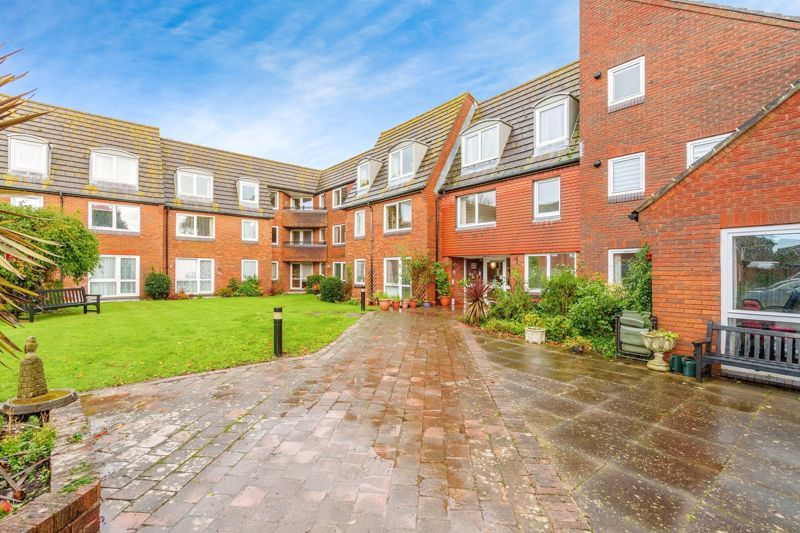 1 bed flat for sale in Homecroft House, Bognor Regis PO21, £65,000 Zoopla