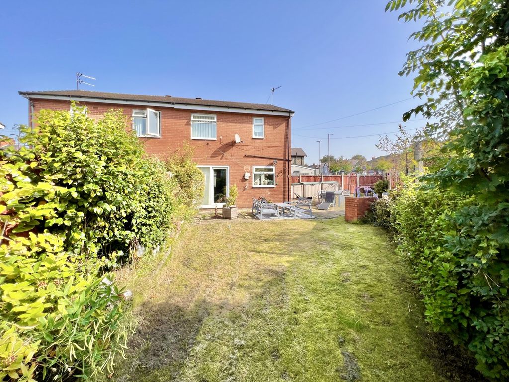 3 bed semidetached house for sale in Pennington Avenue, Bootle