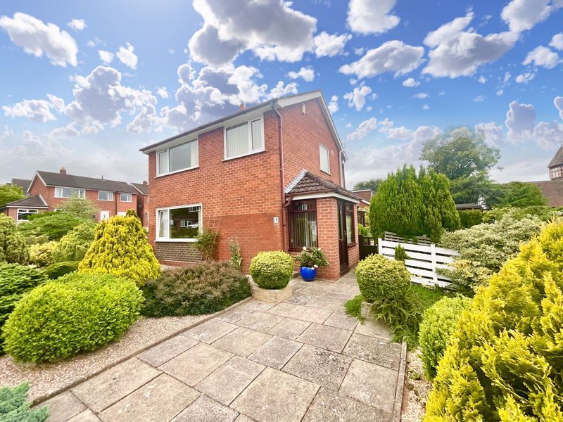 3 bed detached house for sale in Bracken Close, Tittensor, StokeOn
