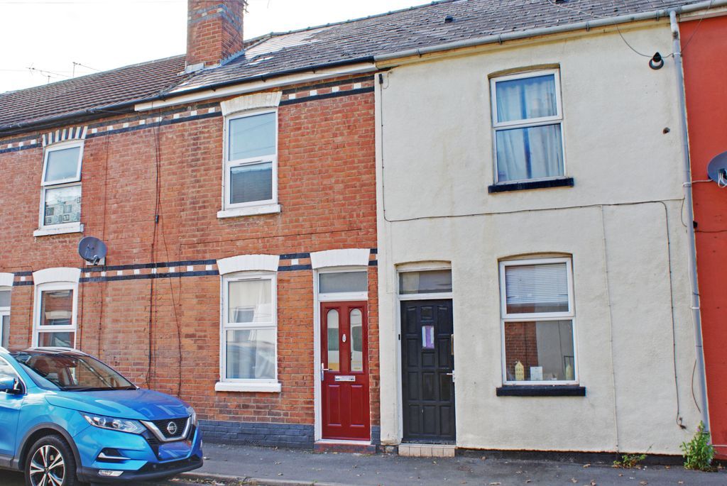 2 bed terraced house to rent in Victory Road, Tredworth, Gloucester GL1
