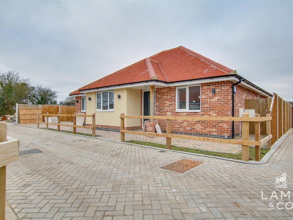New home, 3 bed detached bungalow for sale in The Meadows, Betts Green