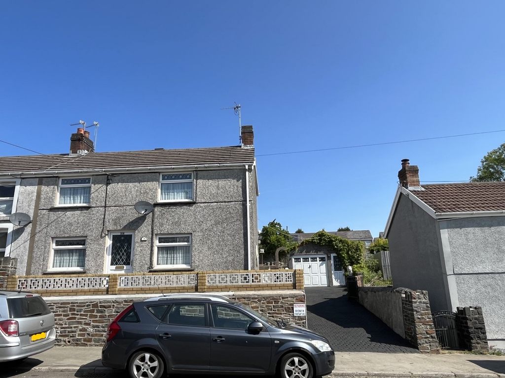 3 bed end terrace house for sale in Cwmgarw Road, Upper Brynamman
