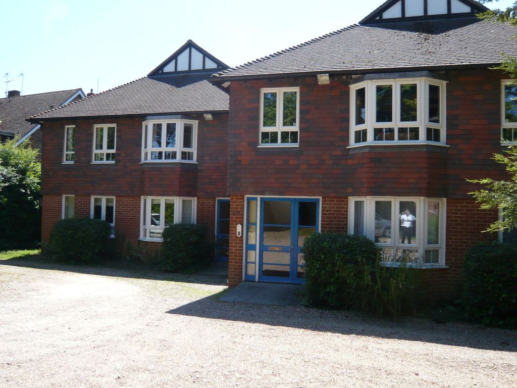 1 bed flat to rent in Old Orchard, 89 London Road, Tonbridge TN10 Zoopla