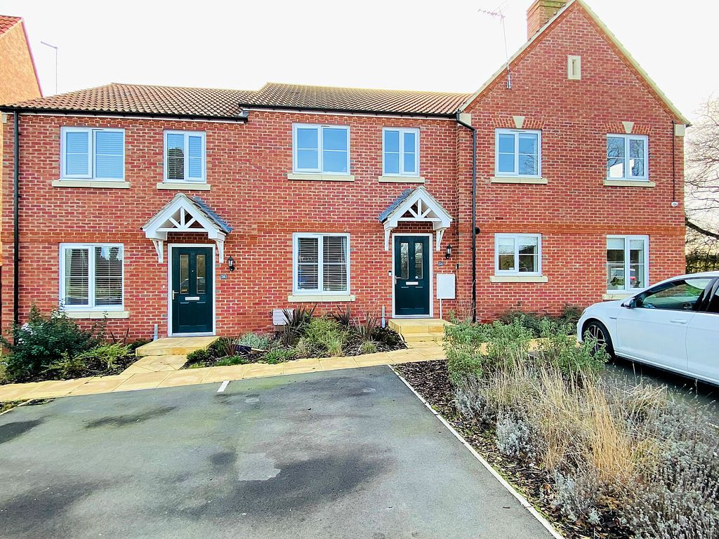 3 bed town house for sale in Centurion Drive, Kirby Muxloe LE9, £
