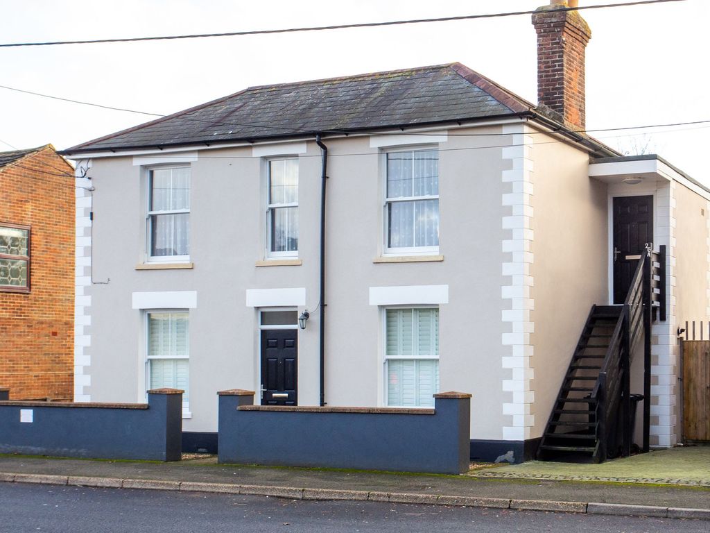 1 bed flat to rent in Island Road, Sturry CT2, £900 pcm Zoopla