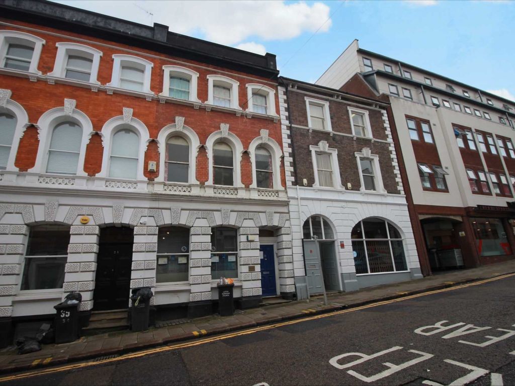 1 bed flat to rent in King Street, Luton LU1, £800 pcm Zoopla