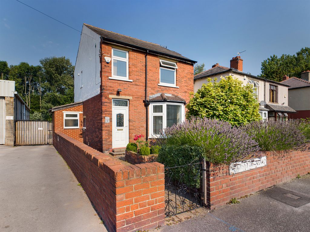 3 bed detached house for sale in Nettleton Road, Huddersfield HD5 Zoopla