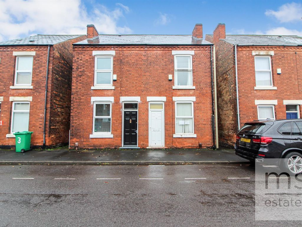 4 bed semidetached house for sale in Ednaston Road, Dunkrik