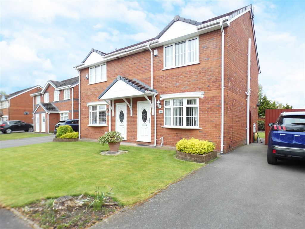 3 bed semidetached house for sale in Calderwood Park, Netherley