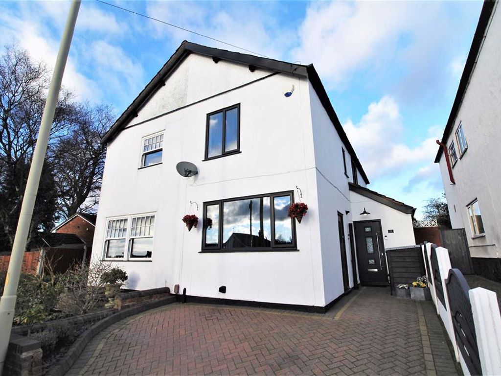 3 bed semidetached house for sale in Gospel End Road, Sedgley, Dudley