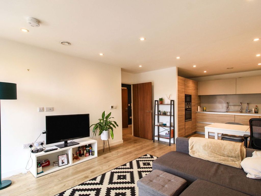 189 Tooting High Street, Tooting SW17  