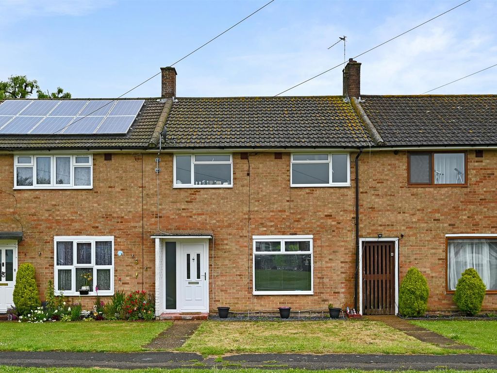3 bed terraced house for sale in Marbles Way, Tadworth KT20 Zoopla