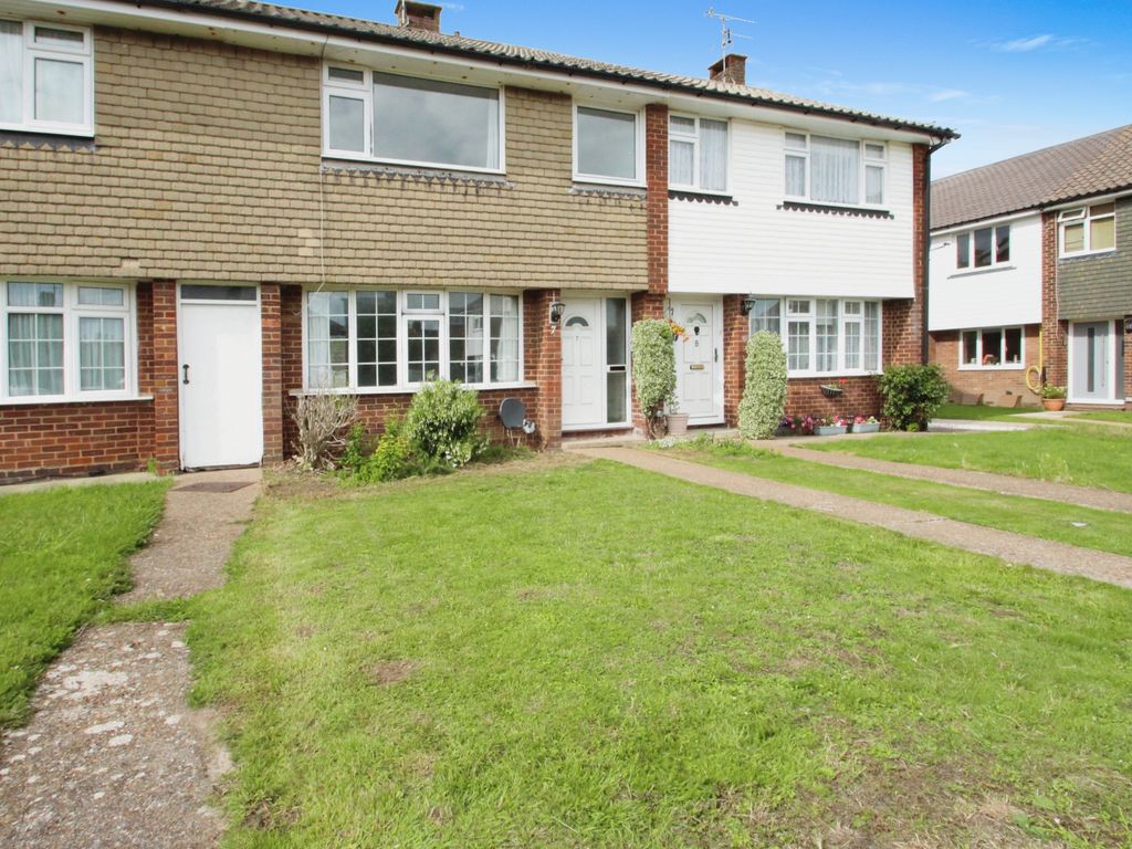 3 bed terraced house to rent in Pilgrims Close, Worthing BN14 Zoopla