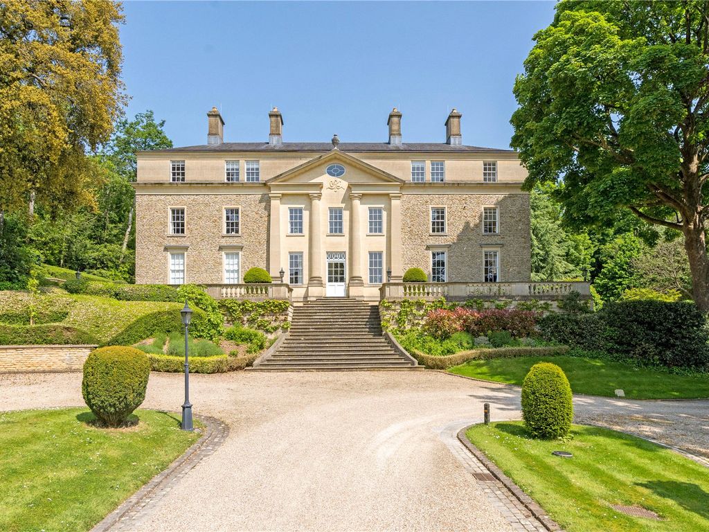 2 bed flat for sale in Cavendish Road, Bath BA1, £925,000 Zoopla