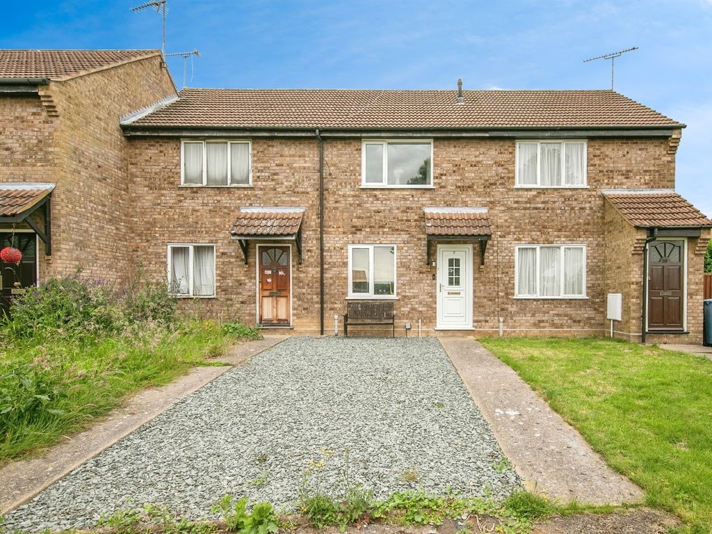 2 bed terraced house for sale in Sycamore Close, Belstead, Ipswich IP8