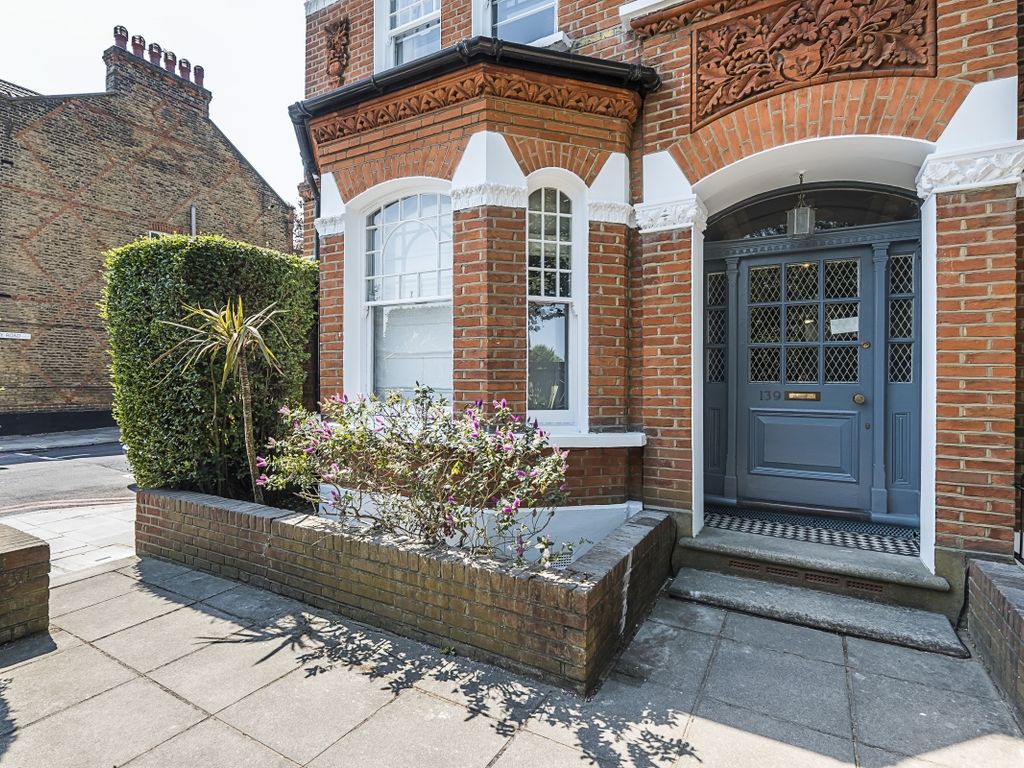 1 bed flat to rent in Trinity Road, London SW17, £1,700 pcm Zoopla