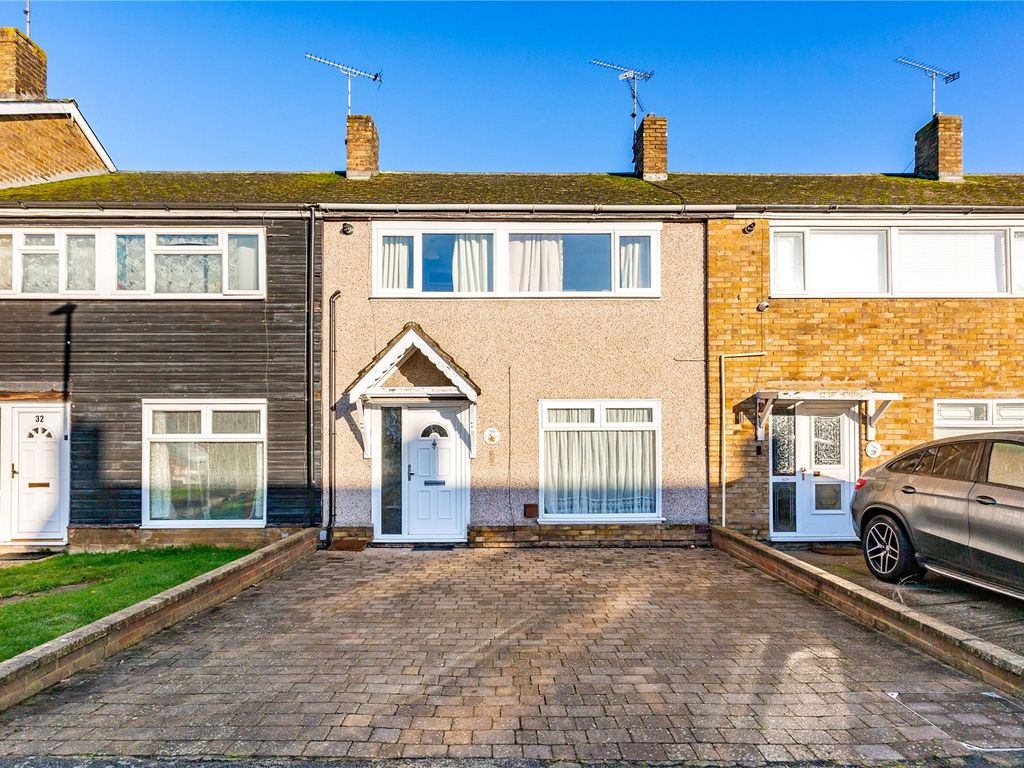 3 bed terraced house for sale in Osborne Road, Basildon, Essex SS16, £