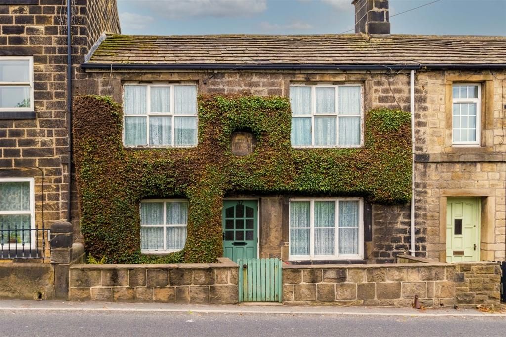 3 bed terraced house for sale in Long Row, Horsforth LS18 Zoopla