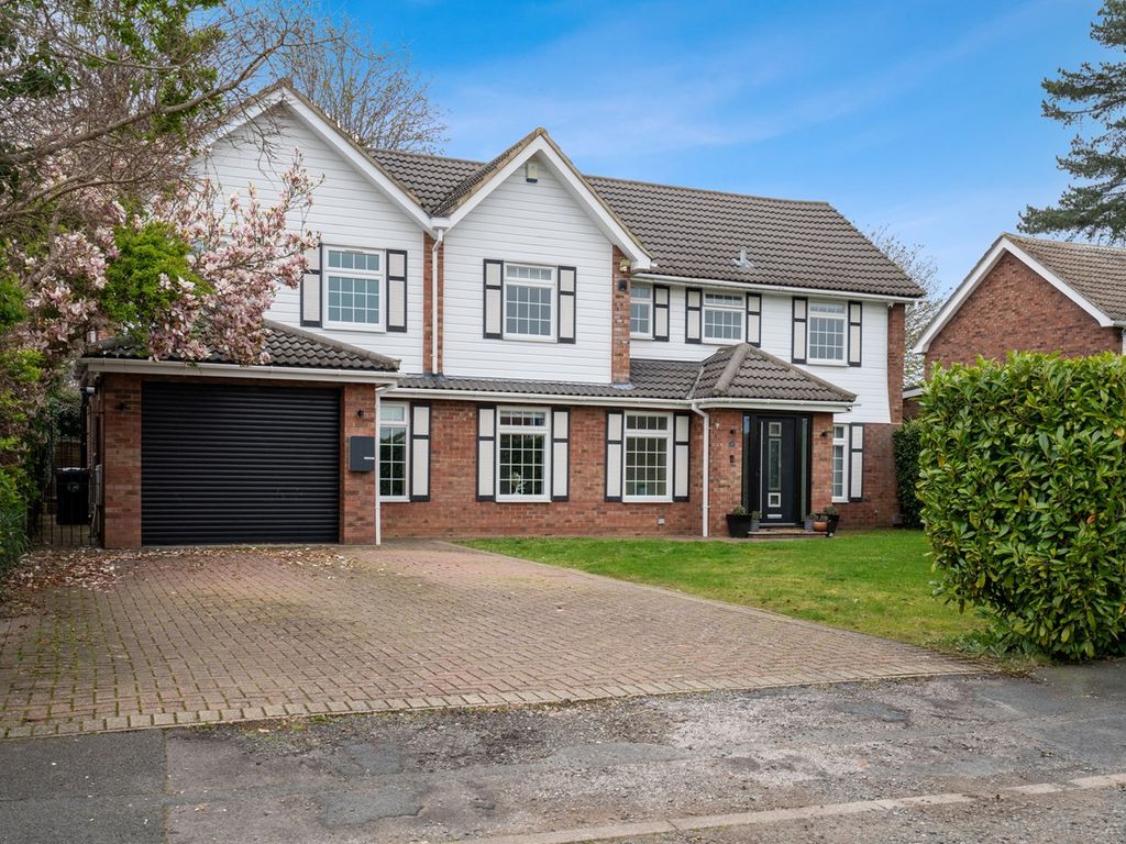 5 bed detached house for sale in Freemans Close, Stoke Poges SL2 Zoopla
