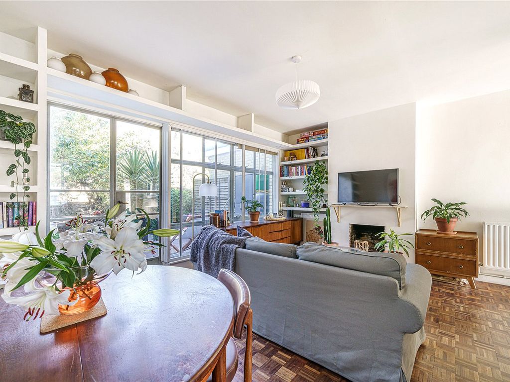 Amott Road, Peckham Rye, London SE15  