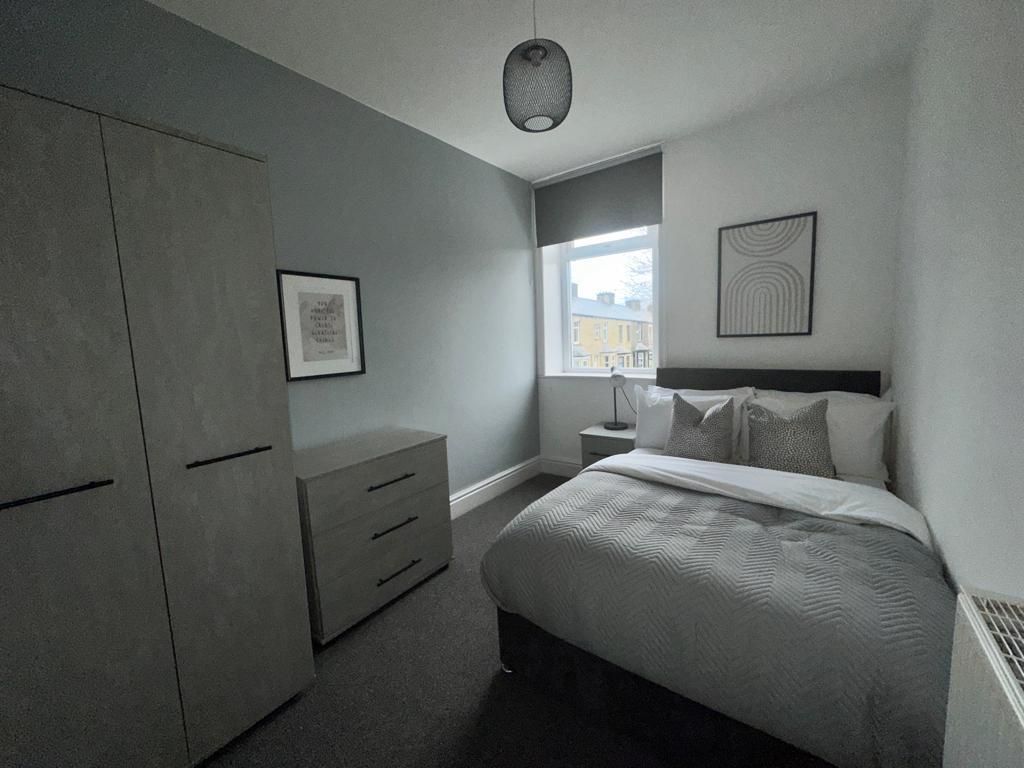 Room to rent in Collinge Street, Padiham, Burnley BB12 Zoopla