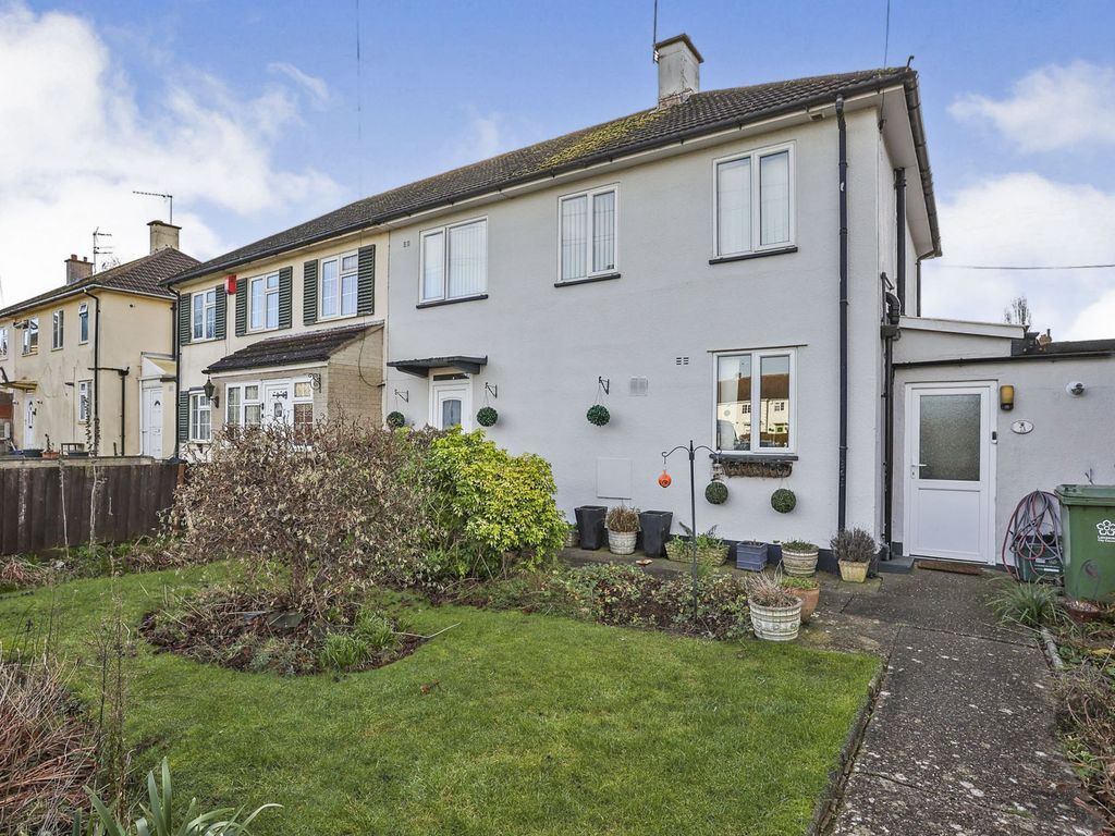 Armadale Drive, Leicester, Leicestershire LE5  