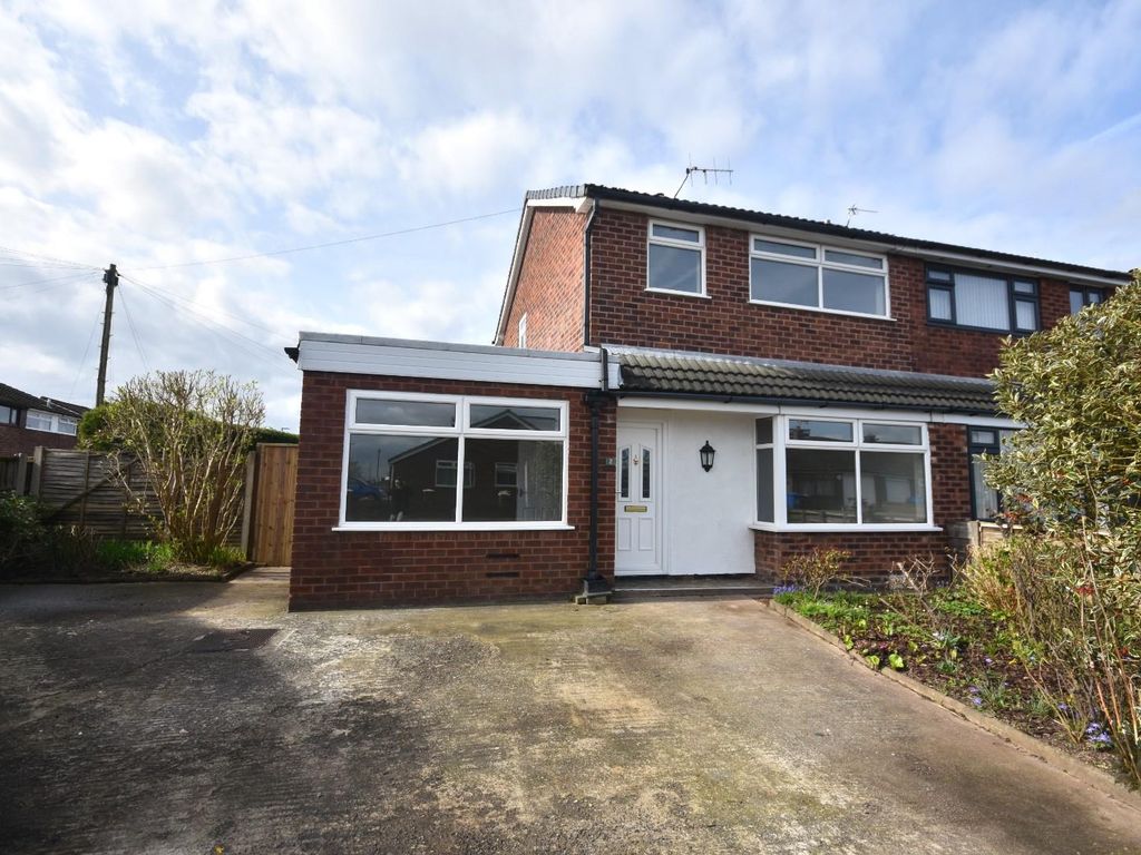 3 bed semidetached house for sale in Melrose Avenue, Burtonwood