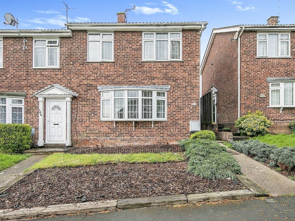 3 bed semidetached house for sale in Magnolia Drive, Colchester CO4