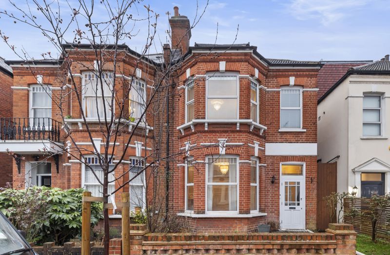 4 bed semidetached house for sale in Richborough Road, Cricklewood