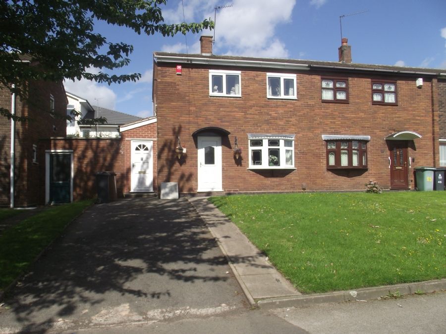2 bed semidetached house to rent in Stroud Avenue, Willenhall WV12