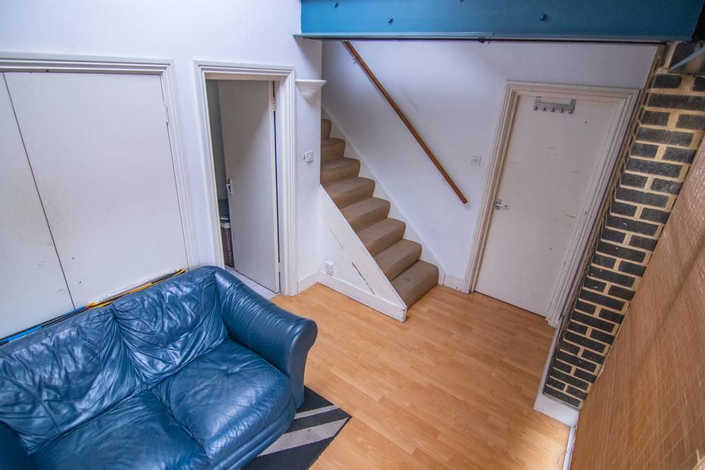 3 bed flat for sale in Hopewell Yard, Camberwell SE5 Zoopla