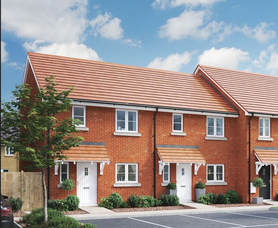 2 bed semidetached house for sale in White House Park, Buckenham Road