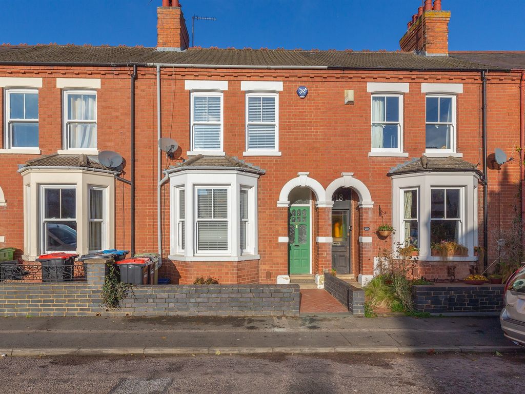 3 bed terraced house for sale in Church Street, Wolverton, Milton