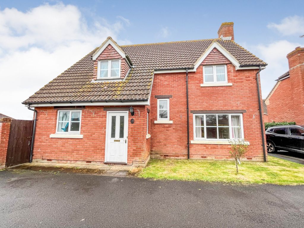 4 bed detached house to rent in Thurstin Way, Gillingham, Dorset SP8