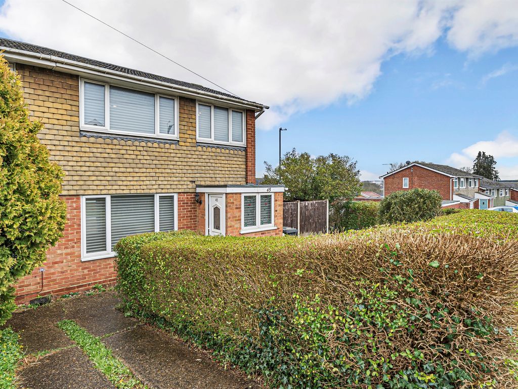 3 bed semidetached house for sale in Boyn Hill Road, Maidenhead SL6