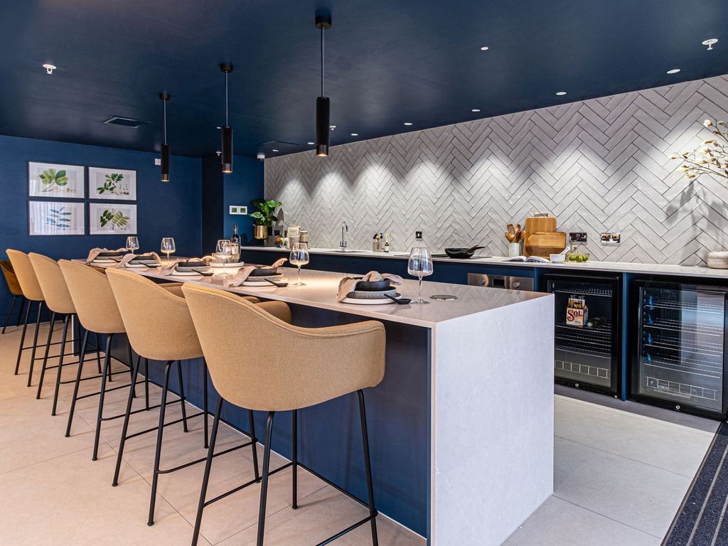 1 bed flat to rent in Ascot Road, Watford WD18, £1,565 pcm Zoopla