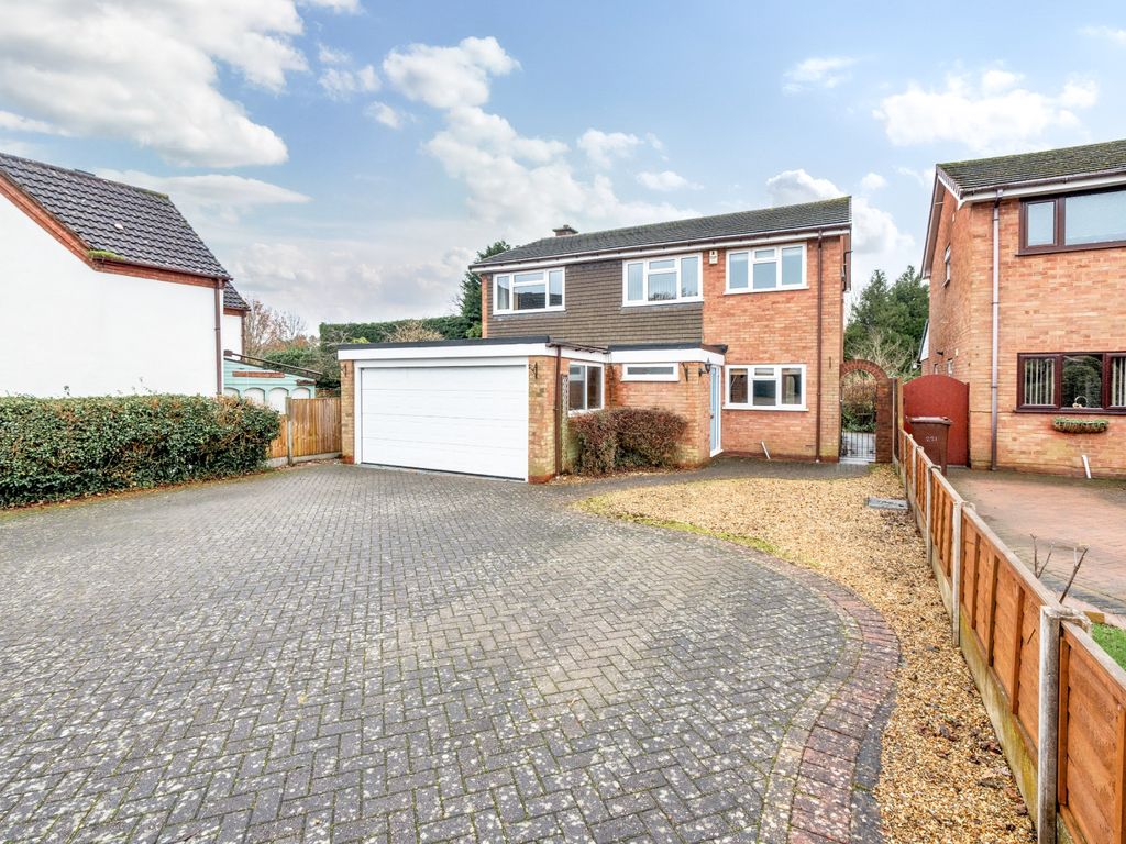 4 bed detached house for sale in Walkwood Road, Crabbs Cross, Redditch B97, £375,000 Zoopla