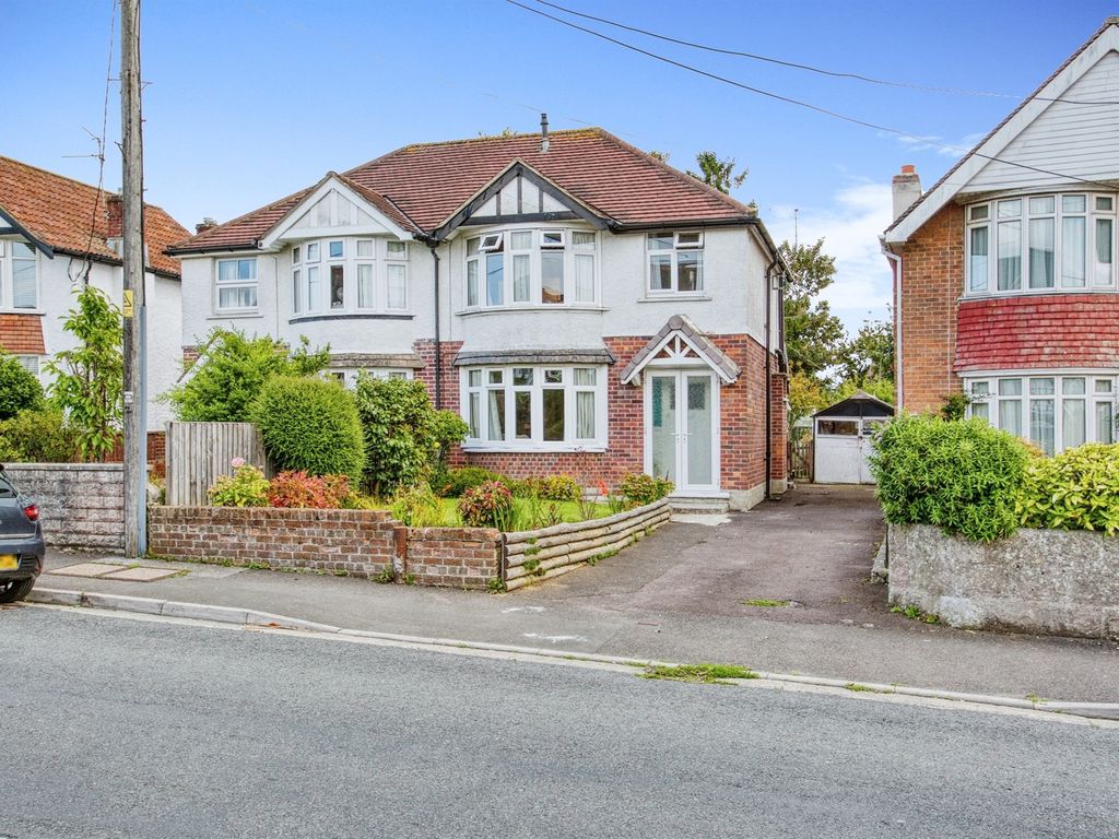 3 bed semidetached house for sale in Mudford Road, Yeovil BA21, £