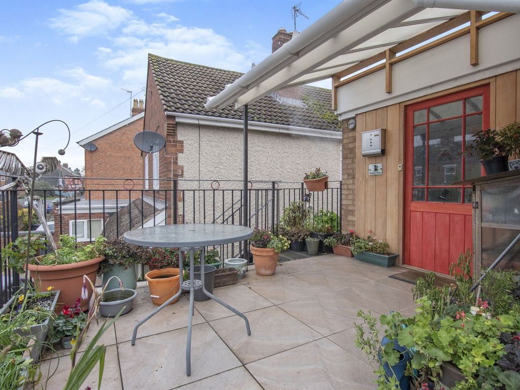 3 bed flat for sale in Howsell Road, Malvern WR14 Zoopla