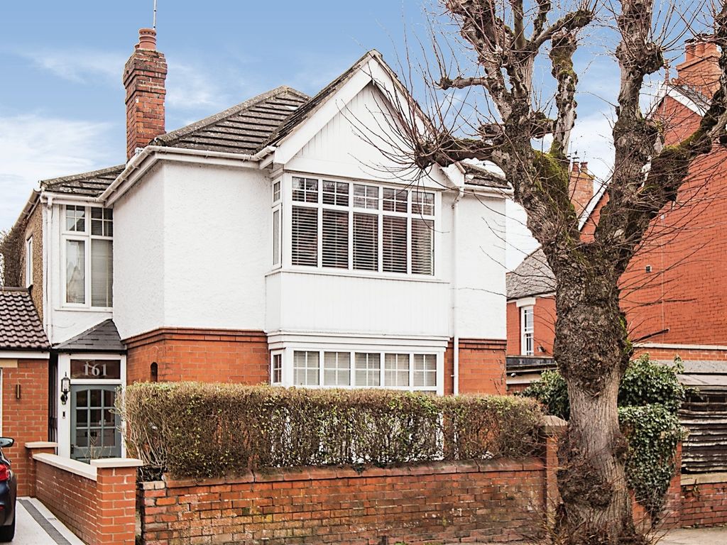 3 bed detached house for sale in Goddard Avenue, Swindon SN1 Zoopla