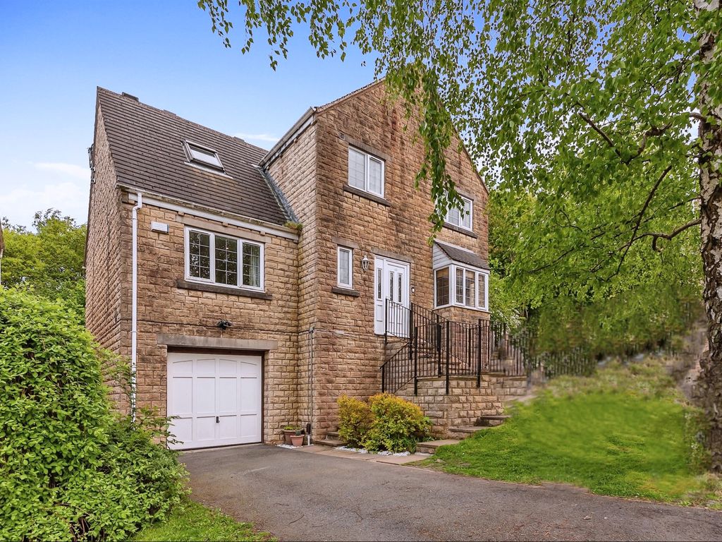 3 bed detached house for sale in Banks Road, Linthwaite, Huddersfield