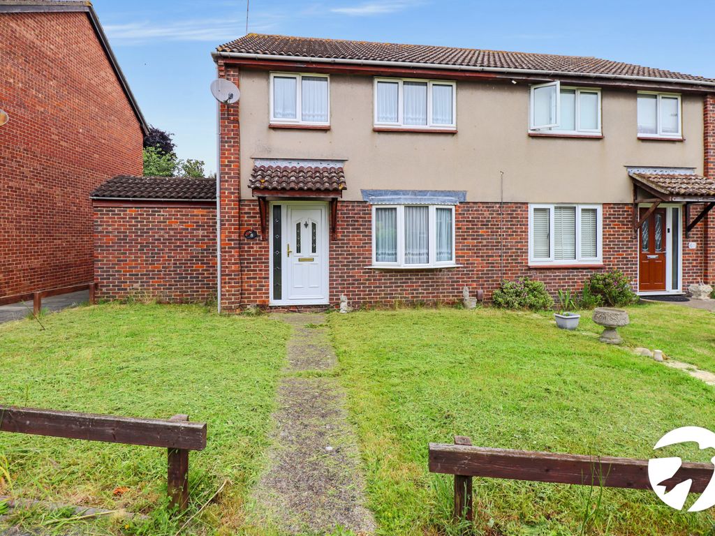 3 bed detached house for sale in Boevey Path, Belvedere DA17, £400,000