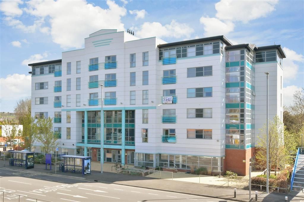 2 bed flat for sale in Military Road, Portsmouth, Hampshire PO3 Zoopla