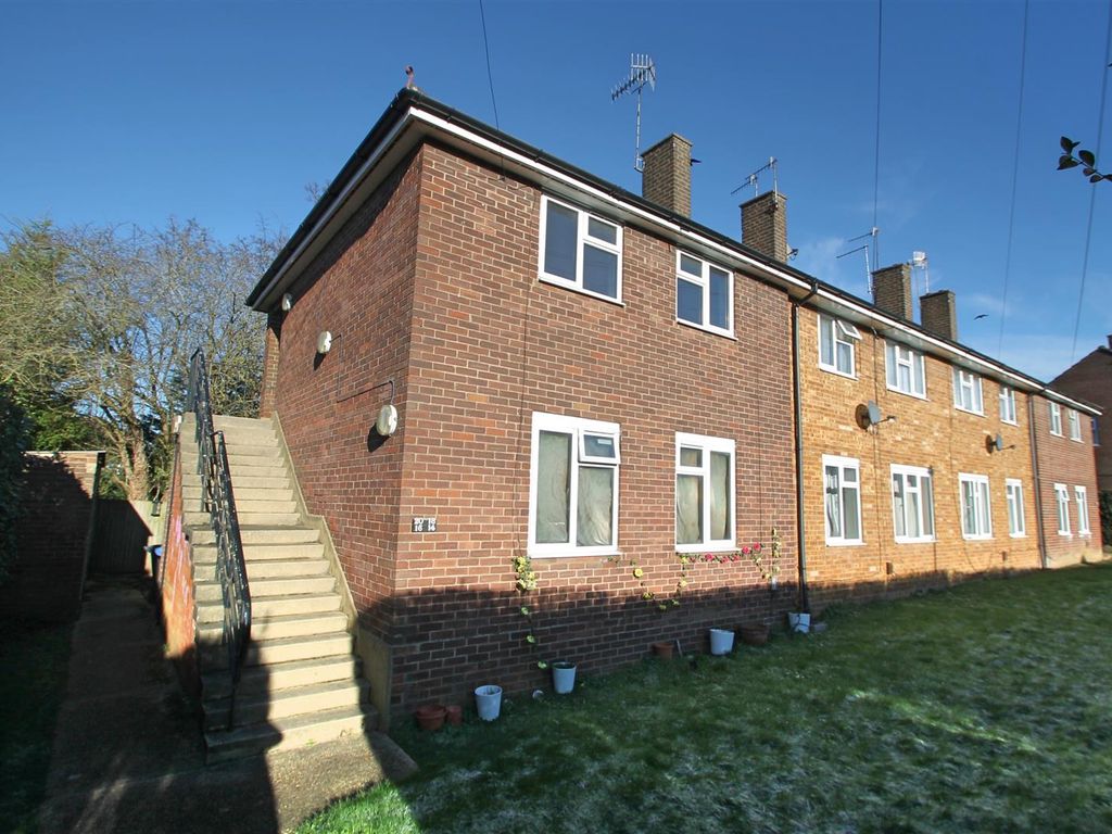 Studio for sale in Cotswold Avenue, Bushey WD23 Zoopla