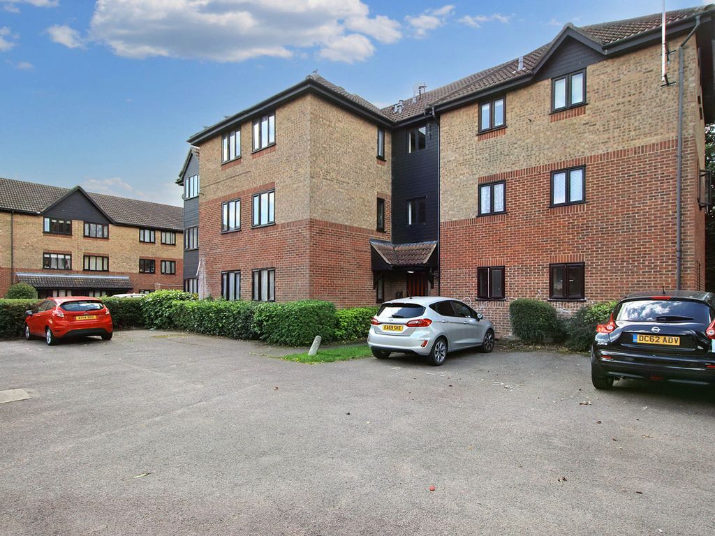 1 bed flat for sale in Copperfields, Basildon SS15 Zoopla