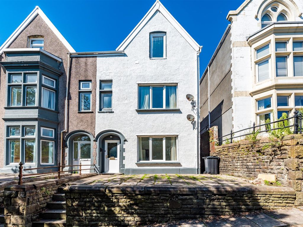 5 bed semidetached house for sale in The Promenade, Mount Pleasant