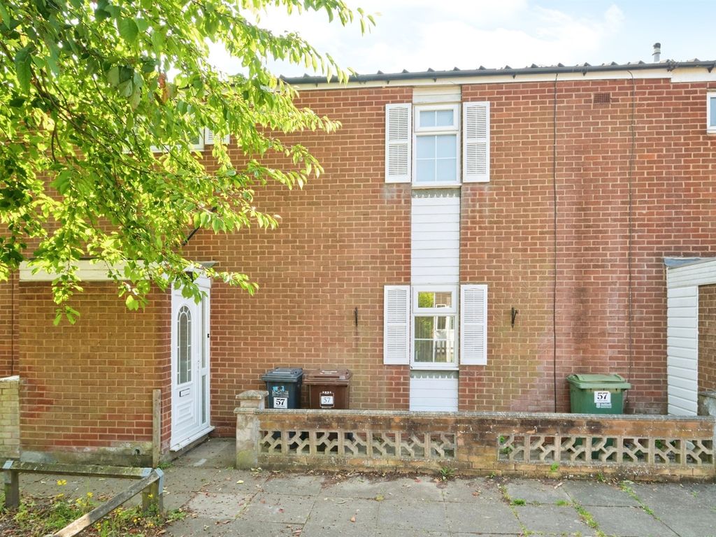 3 bed terraced house for sale in Forth Drive, Birmingham B37, £170,000