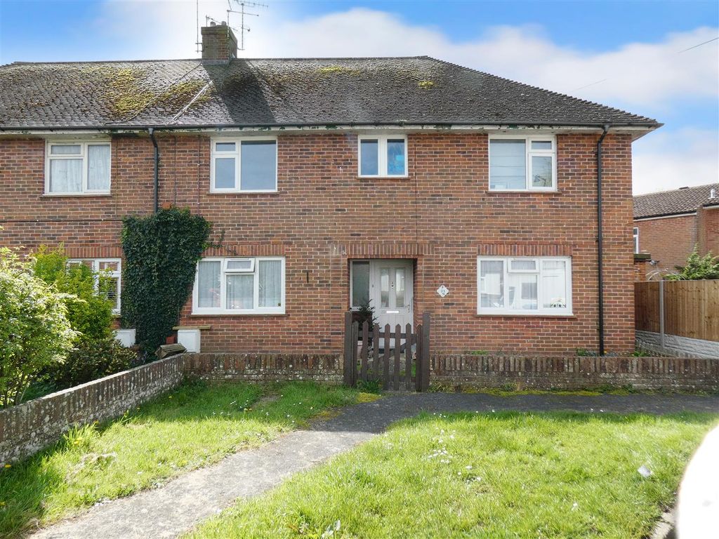 2 bed flat for sale in Walders Road, Rustington, Littlehampton BN16, £