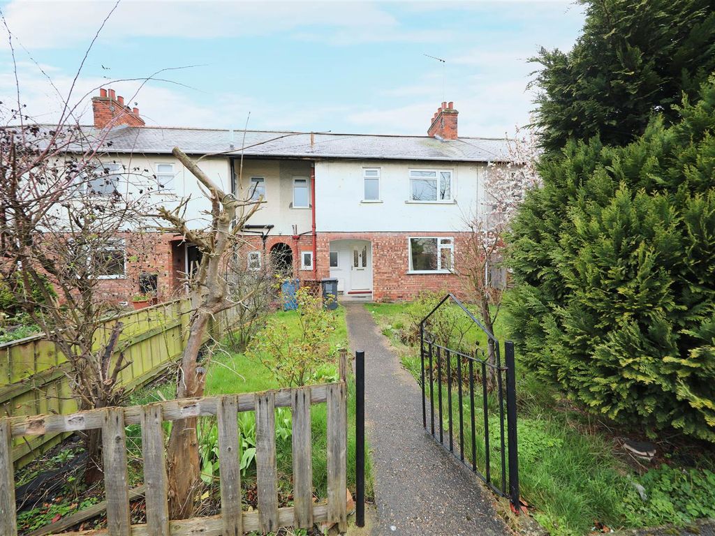 3 bed terraced house for sale in Whitehall Gardens, Victoria Avenue